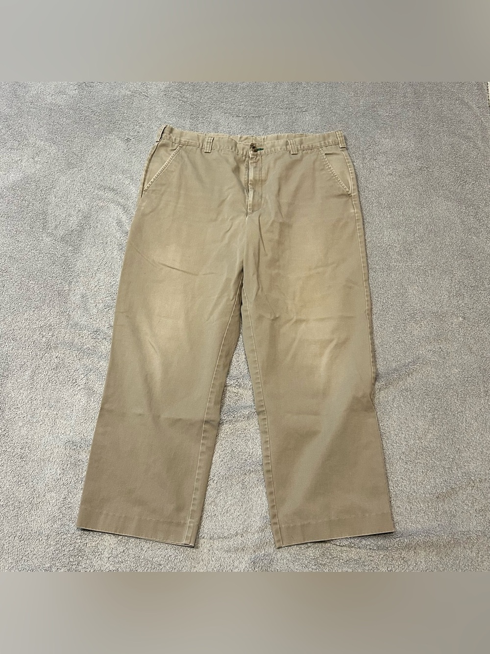 Tommy Hilfiger Men's Khaki Chino Pants 40x30 Pleated Straight Leg Cotton Beige
